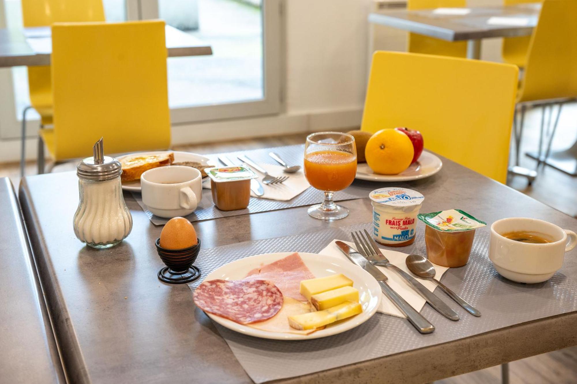 Comfort Aparthotel Besancon La City Bagian luar foto