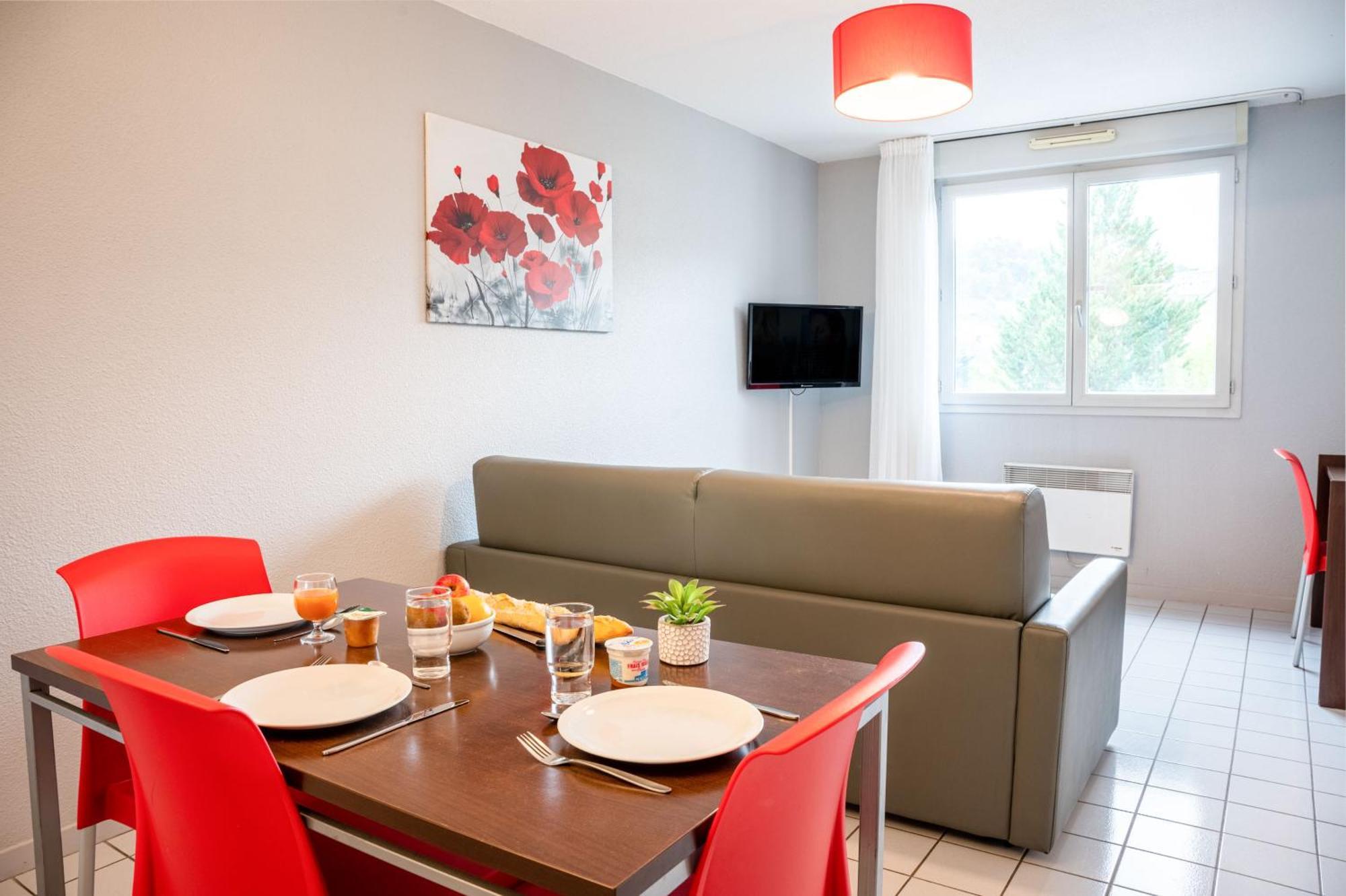 Comfort Aparthotel Besancon La City Bagian luar foto