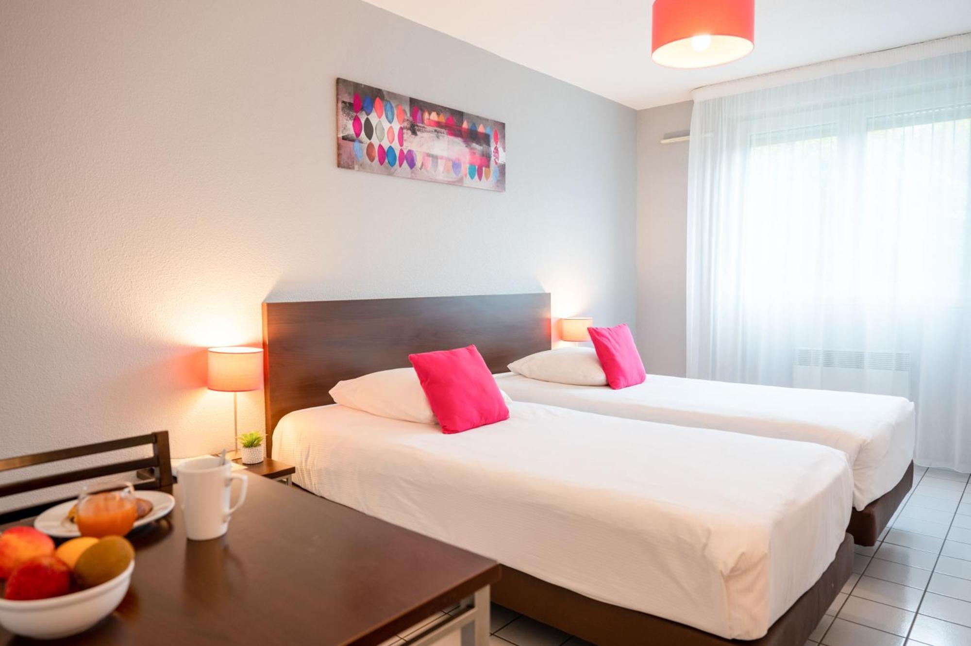 Comfort Aparthotel Besancon La City Bagian luar foto